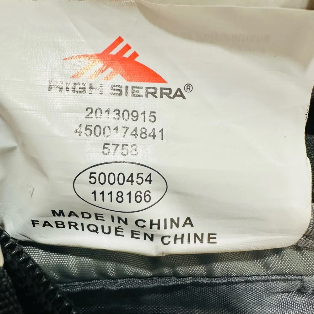 High Sierra Swerve Laptop Backpack Black -Fits up‎ to 17